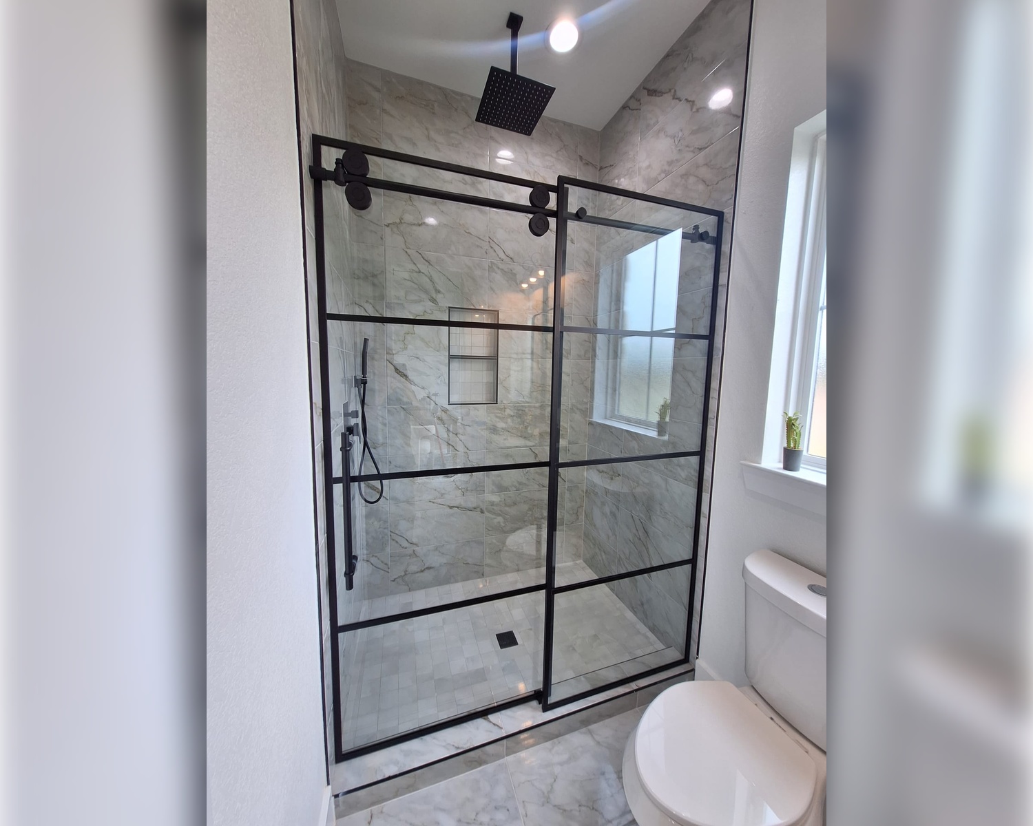 0dd98d41-9d0c-484b-b1e1-9d4471653613